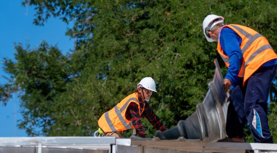 Expert Emergency Roof Repairs services in Hollins, AL
